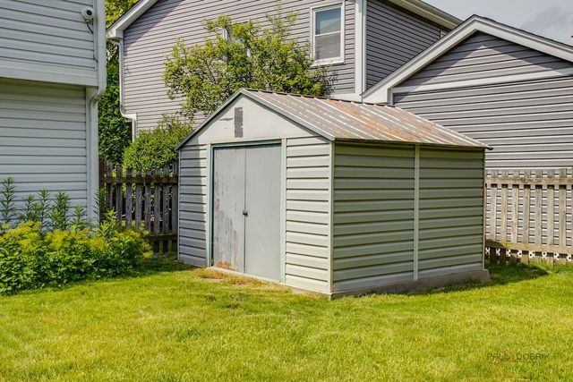 410 Lamont Terrace, Buffalo Grove, IL 60089