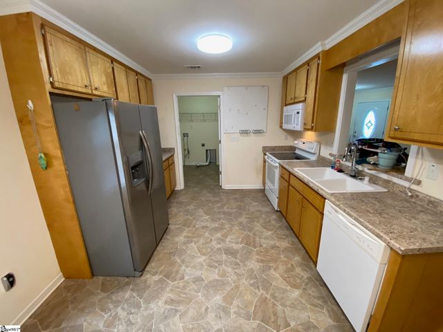 213 Destiny Drive, Gray Court, SC 29645