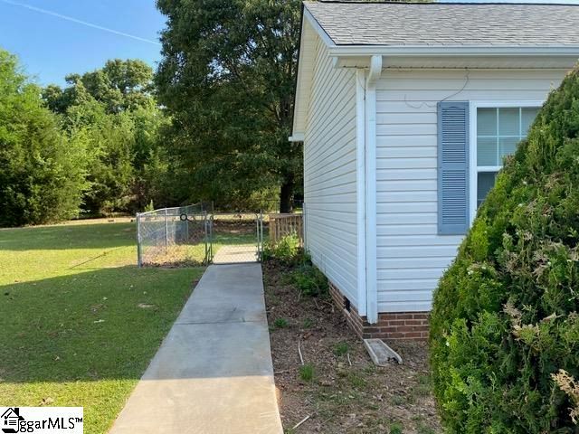 213 Destiny Drive, Gray Court, SC 29645