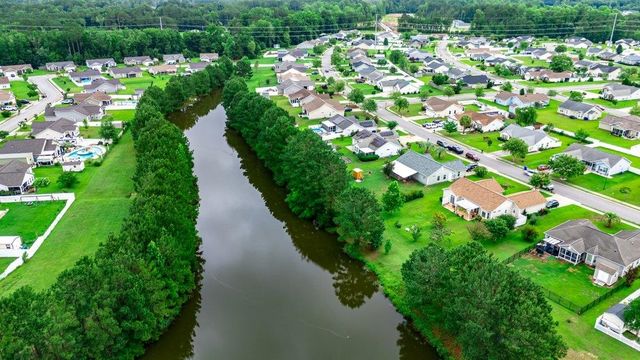 1121 Augustus Dr., Conway, SC 29527