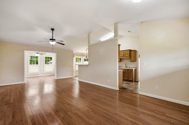 1121 Augustus Dr., Conway, SC 29527