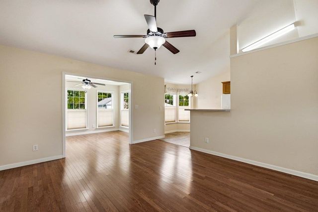 1121 Augustus Dr., Conway, SC 29527