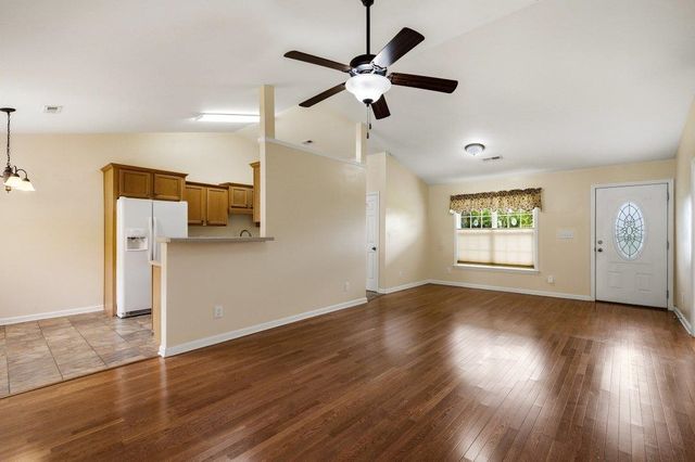 1121 Augustus Dr., Conway, SC 29527