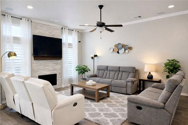 7938 Todd Hunter Dr, Corpus Christi, TX 78414