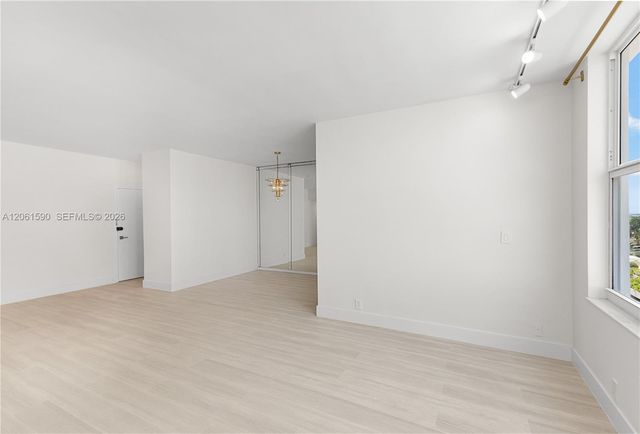 4747 Collins Avenue 709, Miami Beach, FL 33140