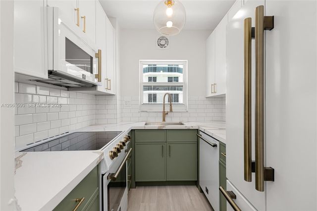 4747 Collins Avenue 709, Miami Beach, FL 33140