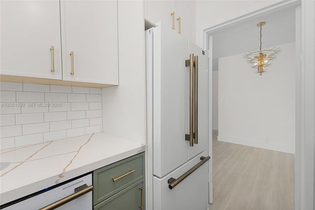 4747 Collins Avenue 709, Miami Beach, FL 33140
