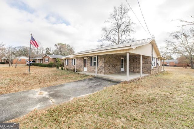 132 McVay Drive, Cochran, GA 31014