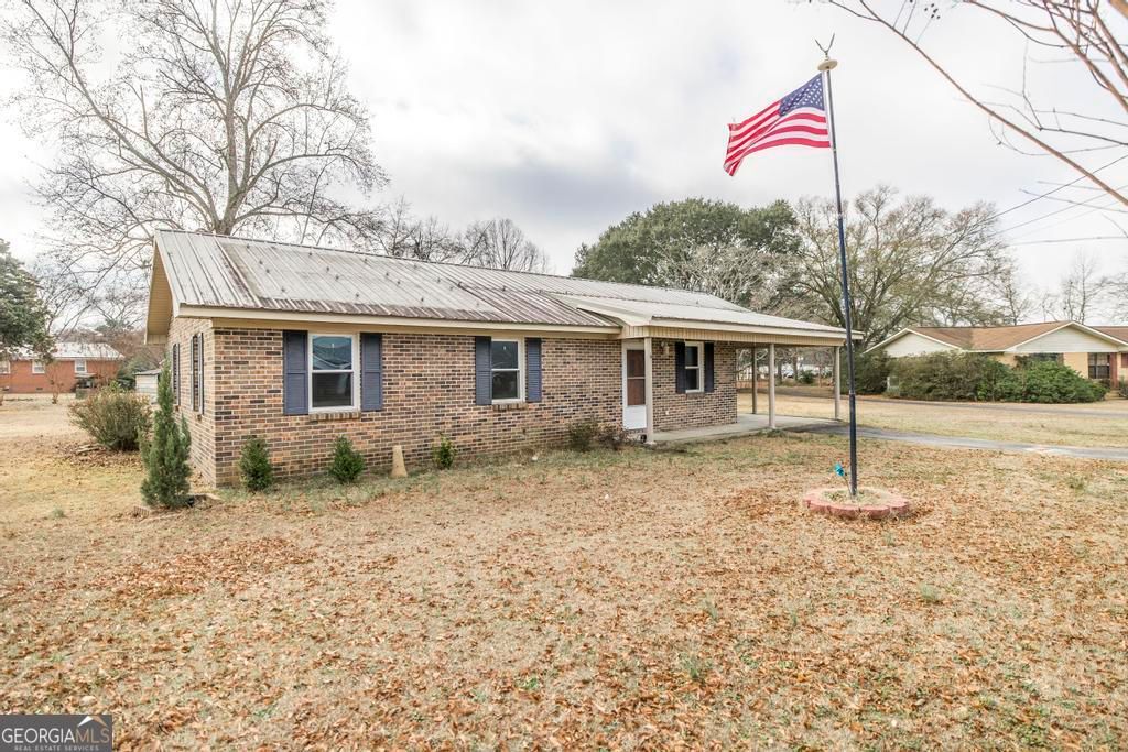 132 McVay Drive, Cochran, GA 31014