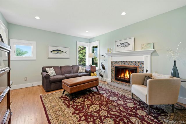 12 Valley Drive, Huntington Bay, NY 11743