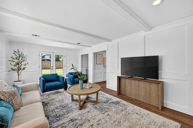 10935 Piping Rock Lane, Houston, TX 77042