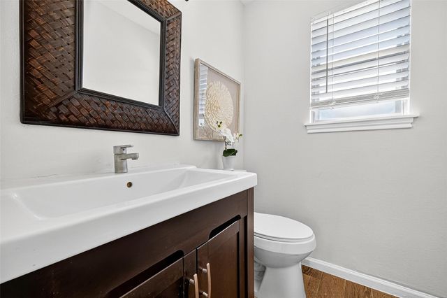 10935 Piping Rock Lane, Houston, TX 77042