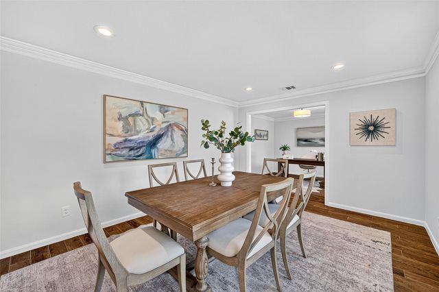 10935 Piping Rock Lane, Houston, TX 77042