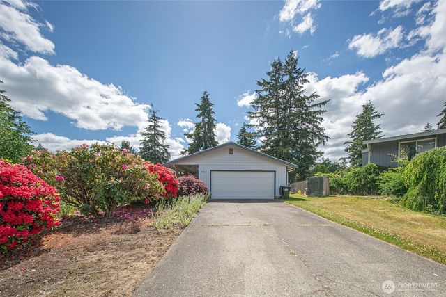 902 195th Street Ct E, Spanaway, WA 98387