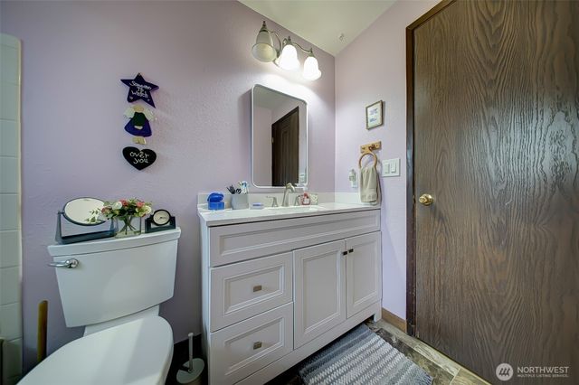 902 195th Street Ct E, Spanaway, WA 98387