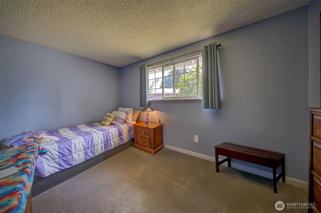 902 195th Street Ct E, Spanaway, WA 98387