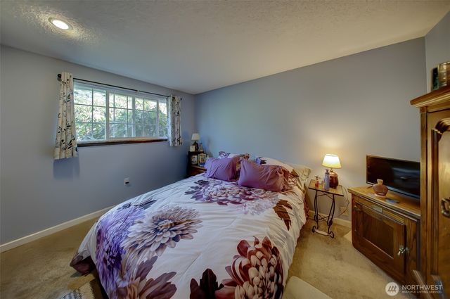 902 195th Street Ct E, Spanaway, WA 98387