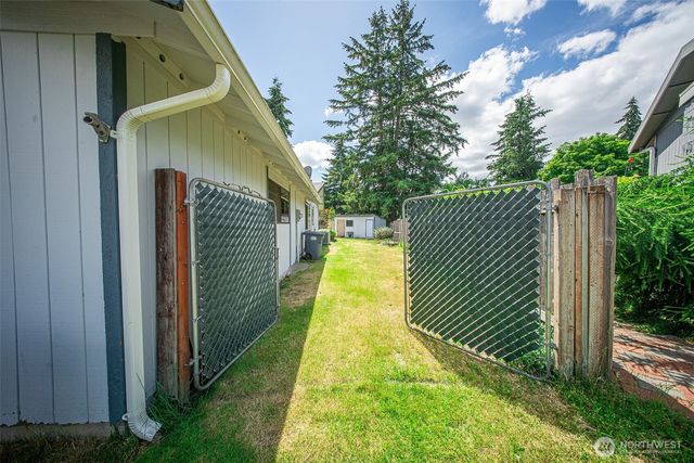 902 195th Street Ct E, Spanaway, WA 98387