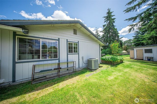 902 195th Street Ct E, Spanaway, WA 98387