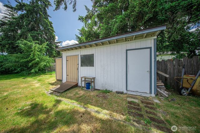 902 195th Street Ct E, Spanaway, WA 98387