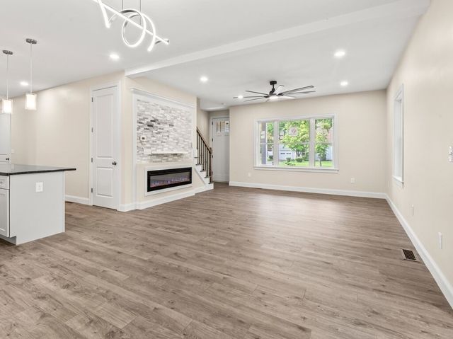 132 Barrington Rd, Longmeadow, MA 01106