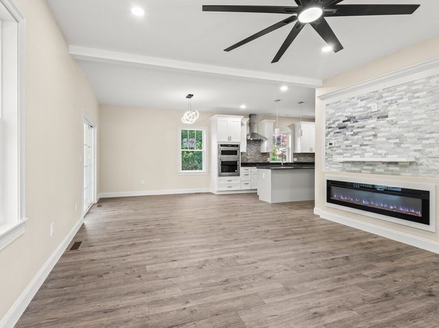 132 Barrington Rd, Longmeadow, MA 01106