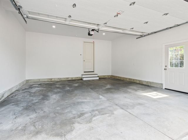 132 Barrington Rd, Longmeadow, MA 01106