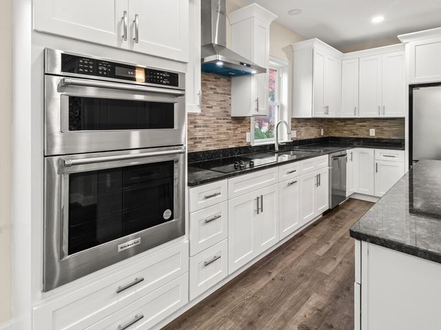 132 Barrington Rd, Longmeadow, MA 01106