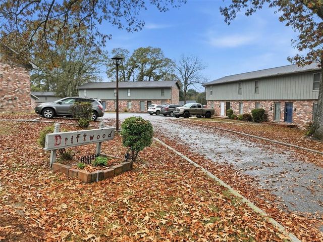 1071 OAKLAND SE Avenue D, Conyers, GA 30012