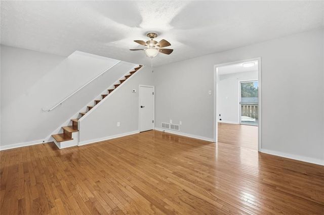 1071 OAKLAND SE Avenue D, Conyers, GA 30012