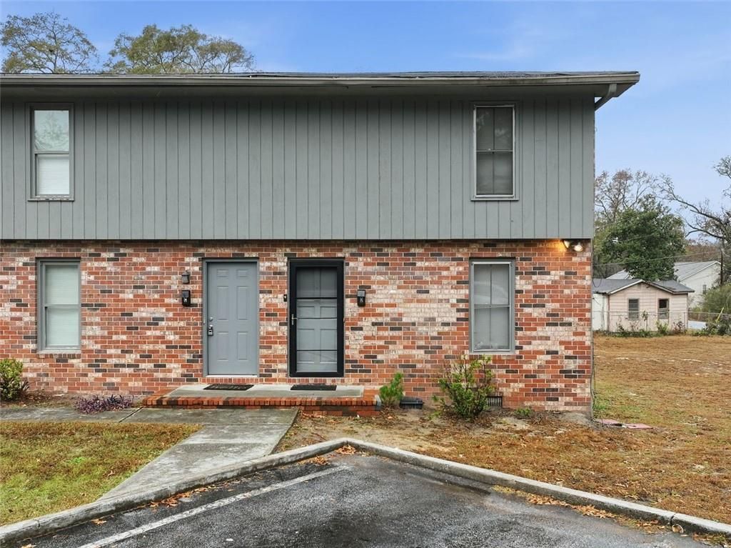 1071 OAKLAND SE Avenue D, Conyers, GA 30012