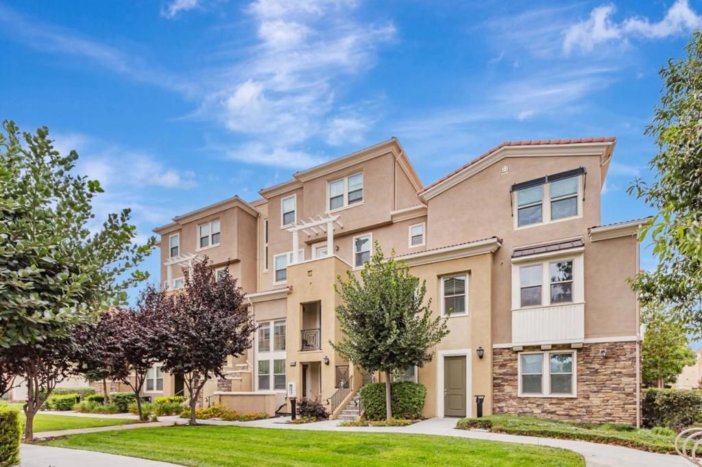 1890 Trento Loop, Milpitas, CA 95035