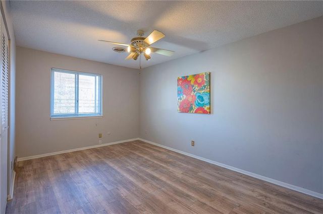 10175 W 96th Terrace, Overland Park, KS 66212