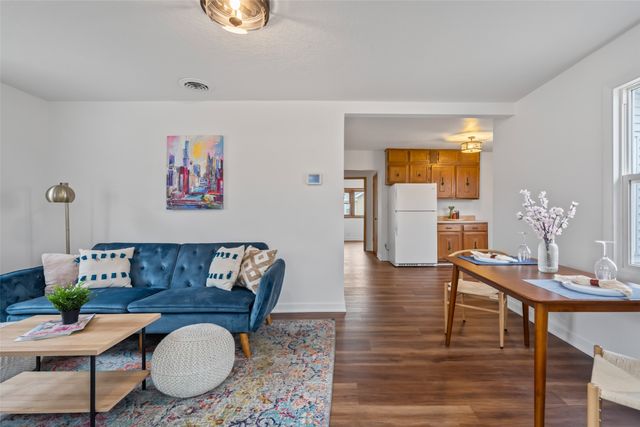 718 Elm Street, West Des Moines, IA 50265