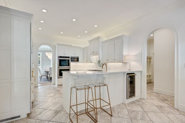 135 Windy City Rd, Jackson, TN 38305