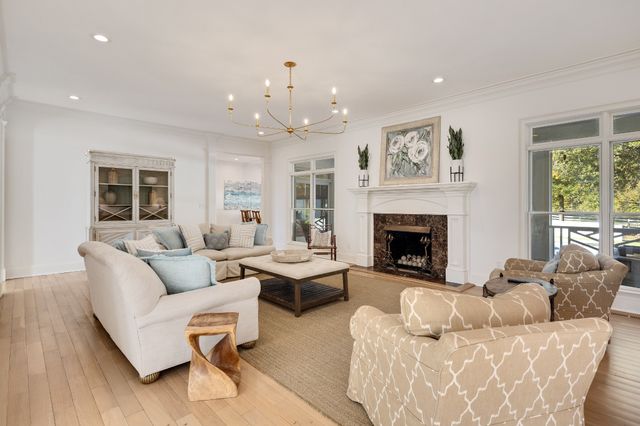 135 Windy City Rd, Jackson, TN 38305