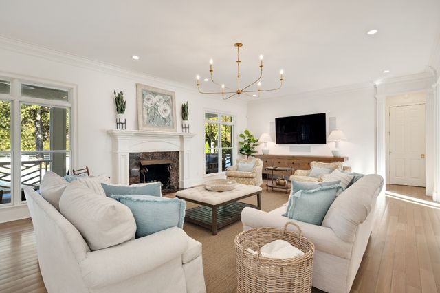 135 Windy City Rd, Jackson, TN 38305