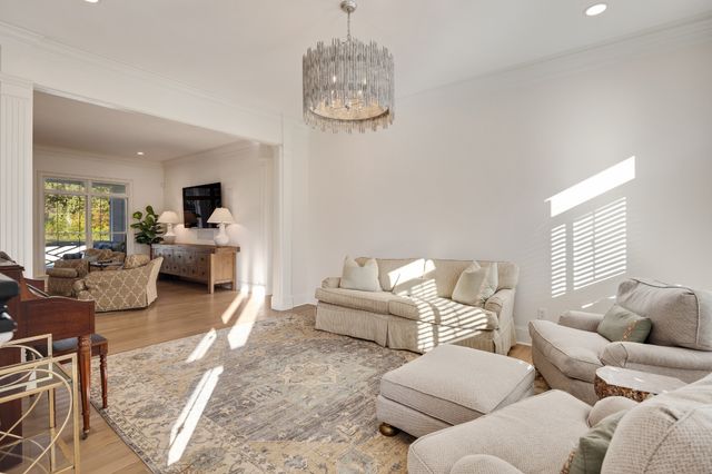 135 Windy City Rd, Jackson, TN 38305