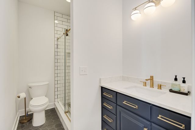 135 Windy City Rd, Jackson, TN 38305