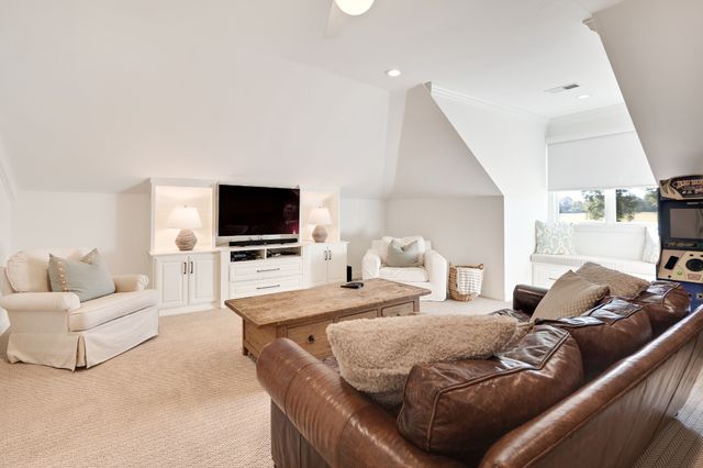 135 Windy City Rd, Jackson, TN 38305