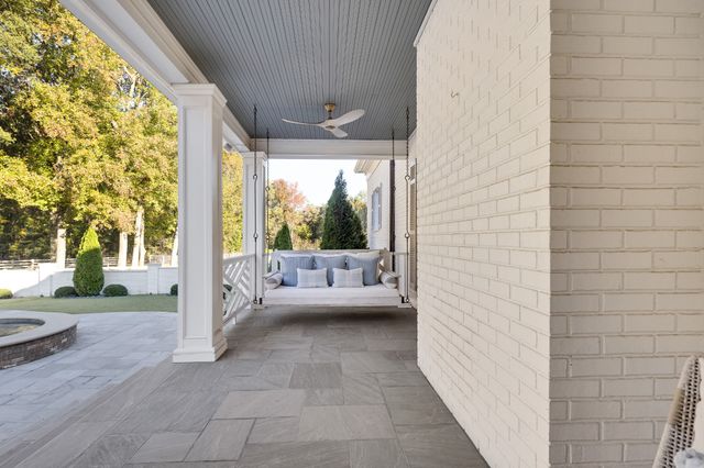 135 Windy City Rd, Jackson, TN 38305