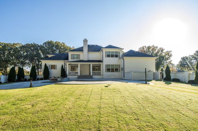 135 Windy City Rd, Jackson, TN 38305