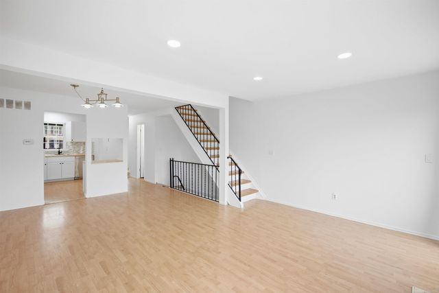 36320 Park Place Drive, Sterling Heights, MI 48310