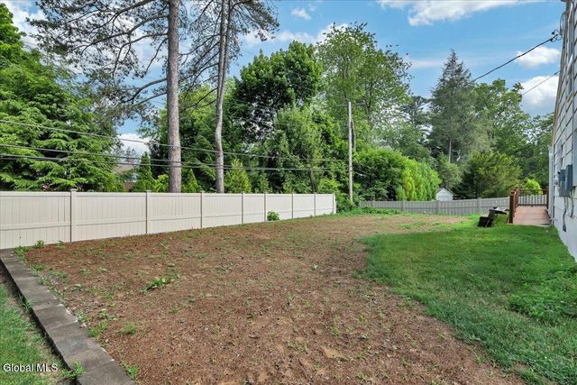 246 Lenox Avenue, Albany, NY 12208