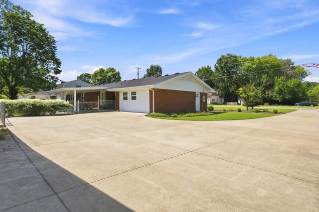 226 N Hampton Avenue, Republic, MO 65738