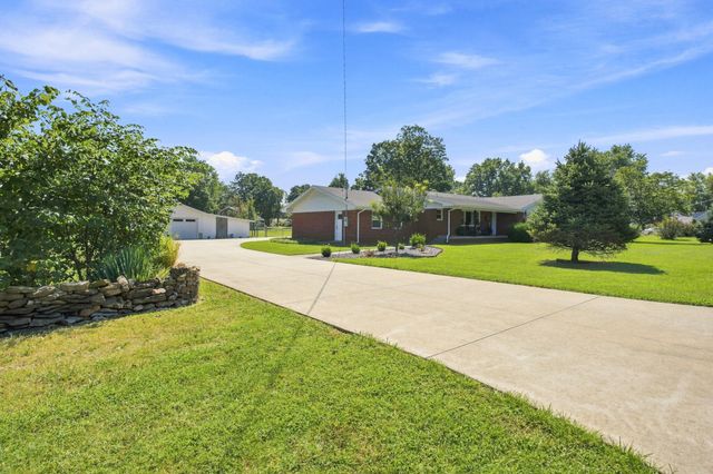 226 N Hampton Avenue, Republic, MO 65738