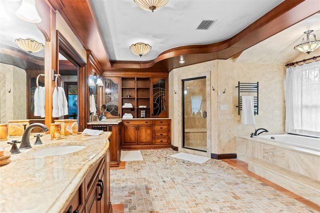 2124 LAURENCE DRIVE, Clearwater, FL 33764