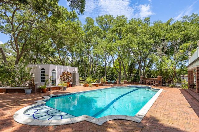 2124 LAURENCE DRIVE, Clearwater, FL 33764