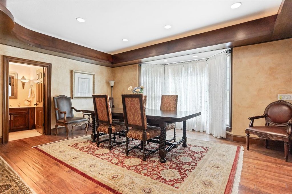 Image 32 of property listing at 2124 LAURENCE DRIVE, Clearwater, FL 33764