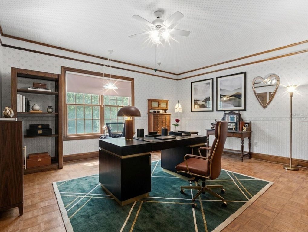 Image 50 of property listing at 2124 LAURENCE DRIVE, Clearwater, FL 33764
